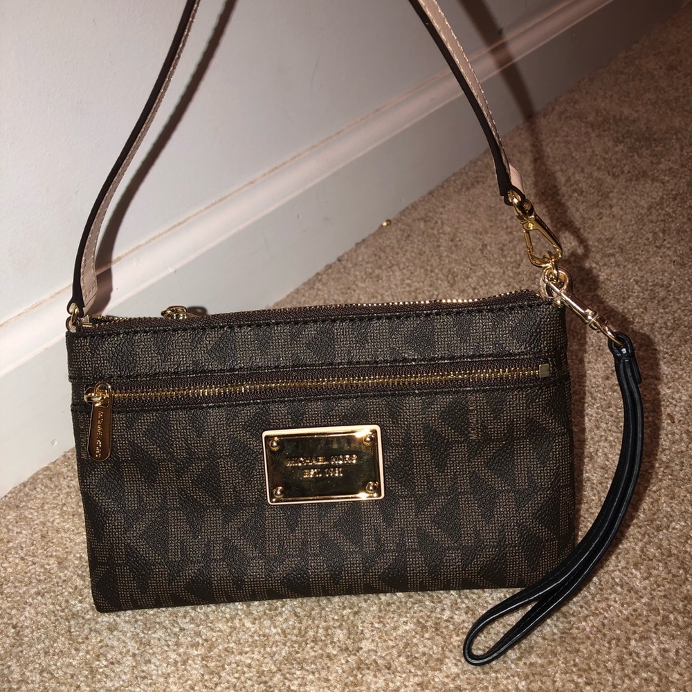 Michael Kors Large Wristlet